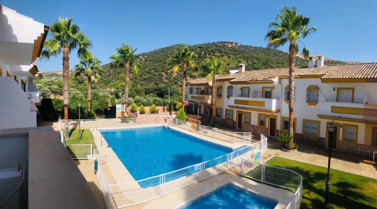 Casa Rural Las Rosas De Benaoján Exteriör bild