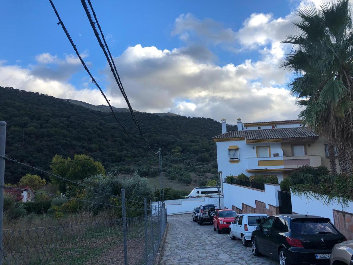 Casa Rural Las Rosas De Benaoján Exteriör bild