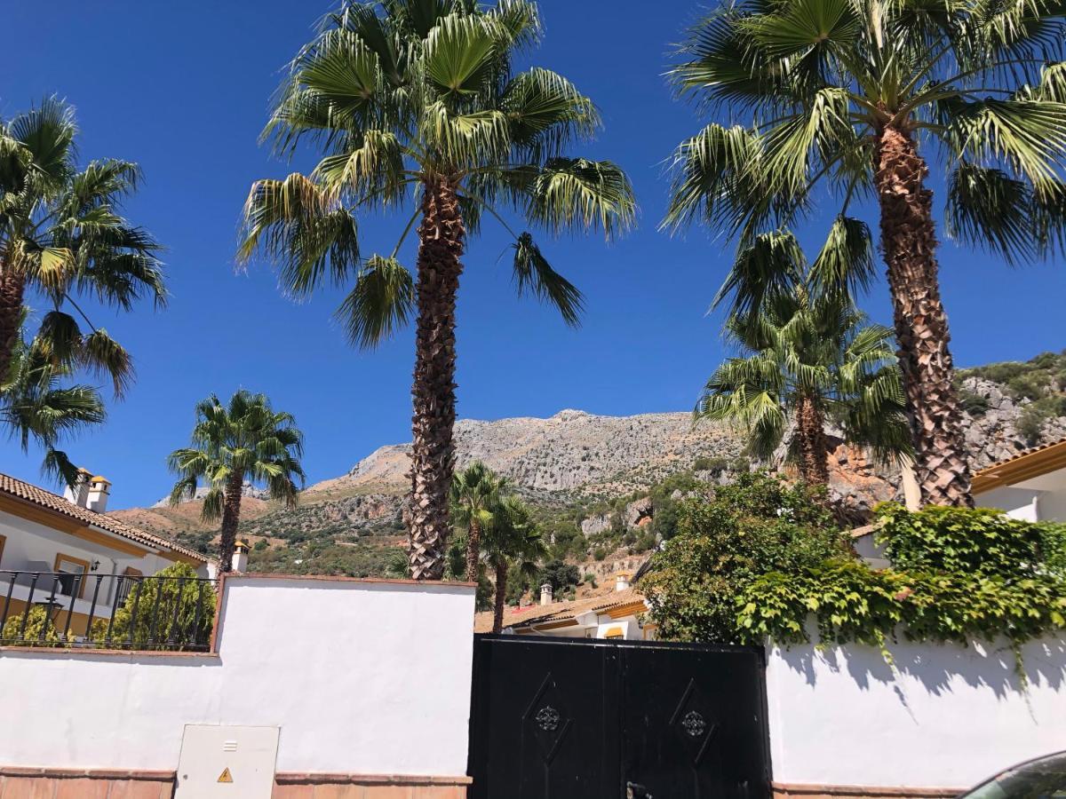 Casa Rural Las Rosas De Benaoján Exteriör bild